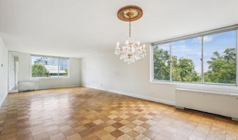 11801 ROCKVILLE Pike #712, North Bethesda, MD 20852