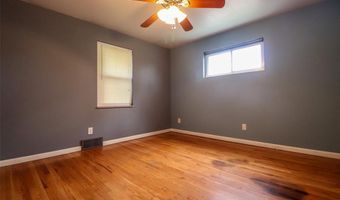 8932 Ione Ln, Affton, MO 63123