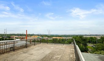 1300 ARMY NAVY Dr 816, Arlington, VA 22202
