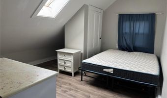 9 Ann St 2, Newport, RI 02840