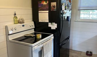 1115 Washington Ave E, Albia, IA 52531