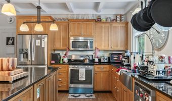 823 Washington St, Bath, ME 04530