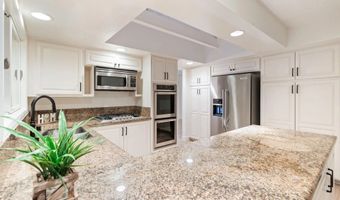 6221 BRYNWOOD Ct, San Diego, CA 92120