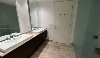 3250 NE 188 St 403, Aventura, FL 33180
