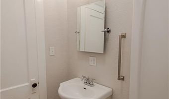 1520 S 7th St, Atchison, KS 66002