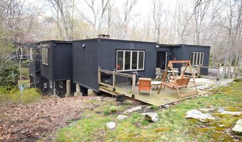 51 Ironworks Rd, Clinton, CT 06413