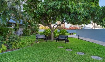 3045 Ala Napuaa Pl 710, Honolulu, HI 96818