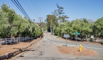 2804 S Grade Rd, Alpine, CA 91901
