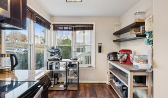 7307 CASTLEBERG Ct, Alexandria, VA 22315