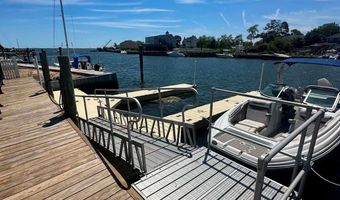 35 Shore Rd, Amityville, NY 11701