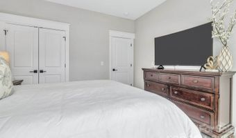 136 Ellis Ln, Arden, NC 28704