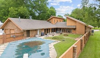 141 G St SW, Ardmore, OK 73401