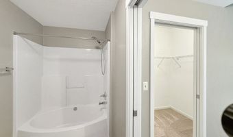 14735 SW BEARD Rd 102, Beaverton, OR 97007
