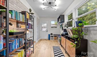 1927 Kilborne Dr, Charlotte, NC 28205