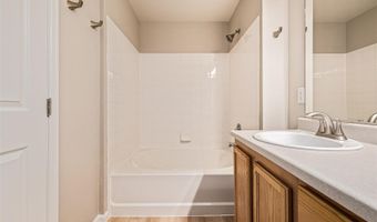 5726 N Genoa Way 301, Aurora, CO 80019
