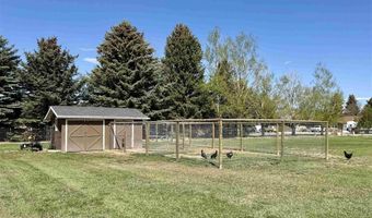 221 44th St N, Cody, WY 82414