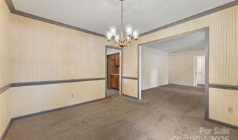 4601 Bournewood Ln, Charlotte, NC 28226