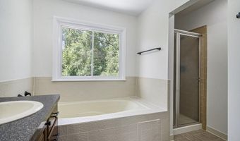 628 Trego Cir, Ann Arbor, MI 48103