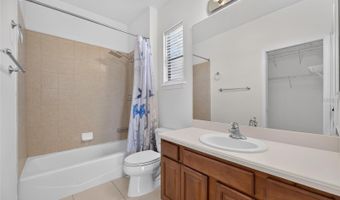 824 ISLEBAY Dr, Apollo Beach, FL 33572