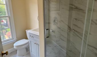 504 N THOMAS St #A, Arlington, VA 22203
