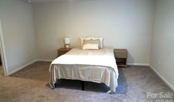 50 Parkwood Ct, Camden, SC 29020