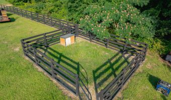 190 Claytie Douglas Rd, Alma, GA 31510