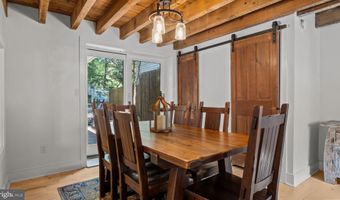 28 SWAN St, Lambertville, NJ 08530