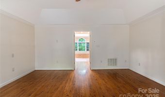 2011 E Barden Rd, Charlotte, NC 28226