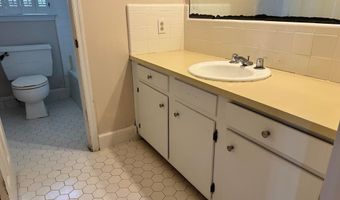 2714 Pine Manor Ln, Albany, GA 31721