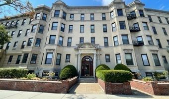 69 Park Dr 17, Boston, MA 02215