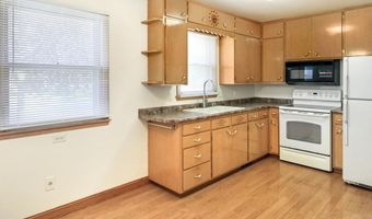 814 S High St, Aberdeen, SD 57401
