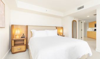 223 Saratoga Rd 2205, Honolulu, HI 96815