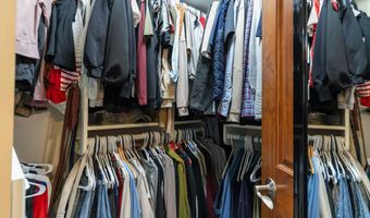 346 ALBERT Way, Appleton, WI 54915