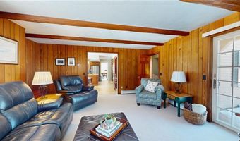 410 Wandsworth St, Narragansett, RI 02882