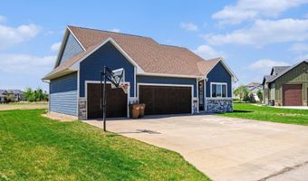 275 Driftwood Ln, Ashland, NE 68003