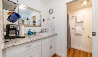 75-5776 Kuakini Hwy, Kailua Kona, HI 96740