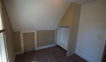 902 S 3rd St, Aberdeen, SD 57401