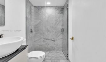 9821 E Bay Harbor Dr 302, Bay Harbor Islands, FL 33154