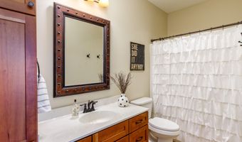 4102 Ballentine Dr, Ames, IA 50010