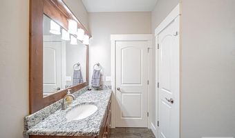 1043 Diamond Dr, Ammon, ID 83406