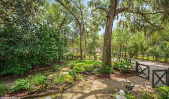 110 Coosaw Club Dr, Beaufort, SC 29907