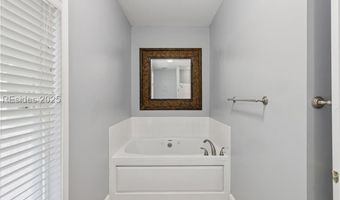 5 Blackfish St, Bluffton, SC 29910