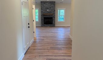 15 Woodchuck Cv, Alexander, NC 28701