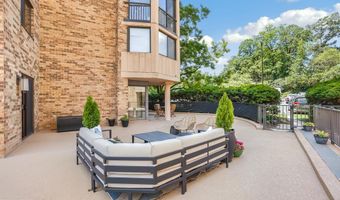 5904 MOUNT EAGLE Dr 108B, Alexandria, VA 22303