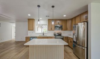 512 E NARRAMORE Ave, Buckeye, AZ 85326