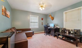 4 Crest Hill Dr, Alloway, NJ 07461