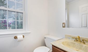 247 MILLER Rd, Akron, PA 17501