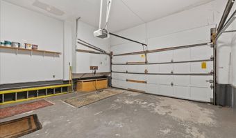 10 Morley Ct, Albertson, NY 11507