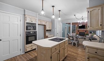 3800 Beaver Cir, Benton, AR 72019