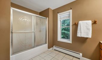 125 Deer Ridge Dr, Barrington, NH 03825